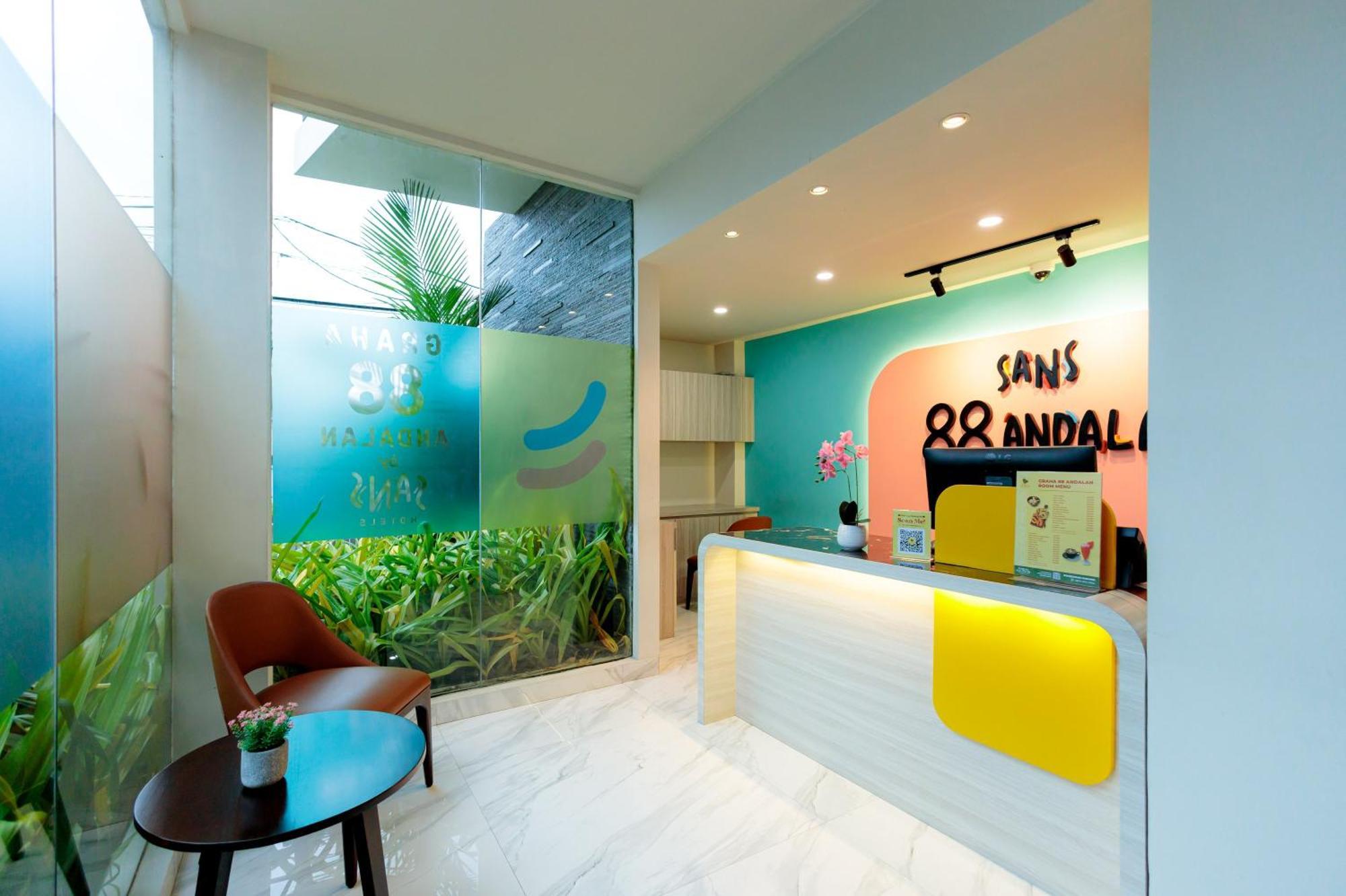 Sans Hotel 88 Andalan Surabaya By Reddoorz Eksteriør billede