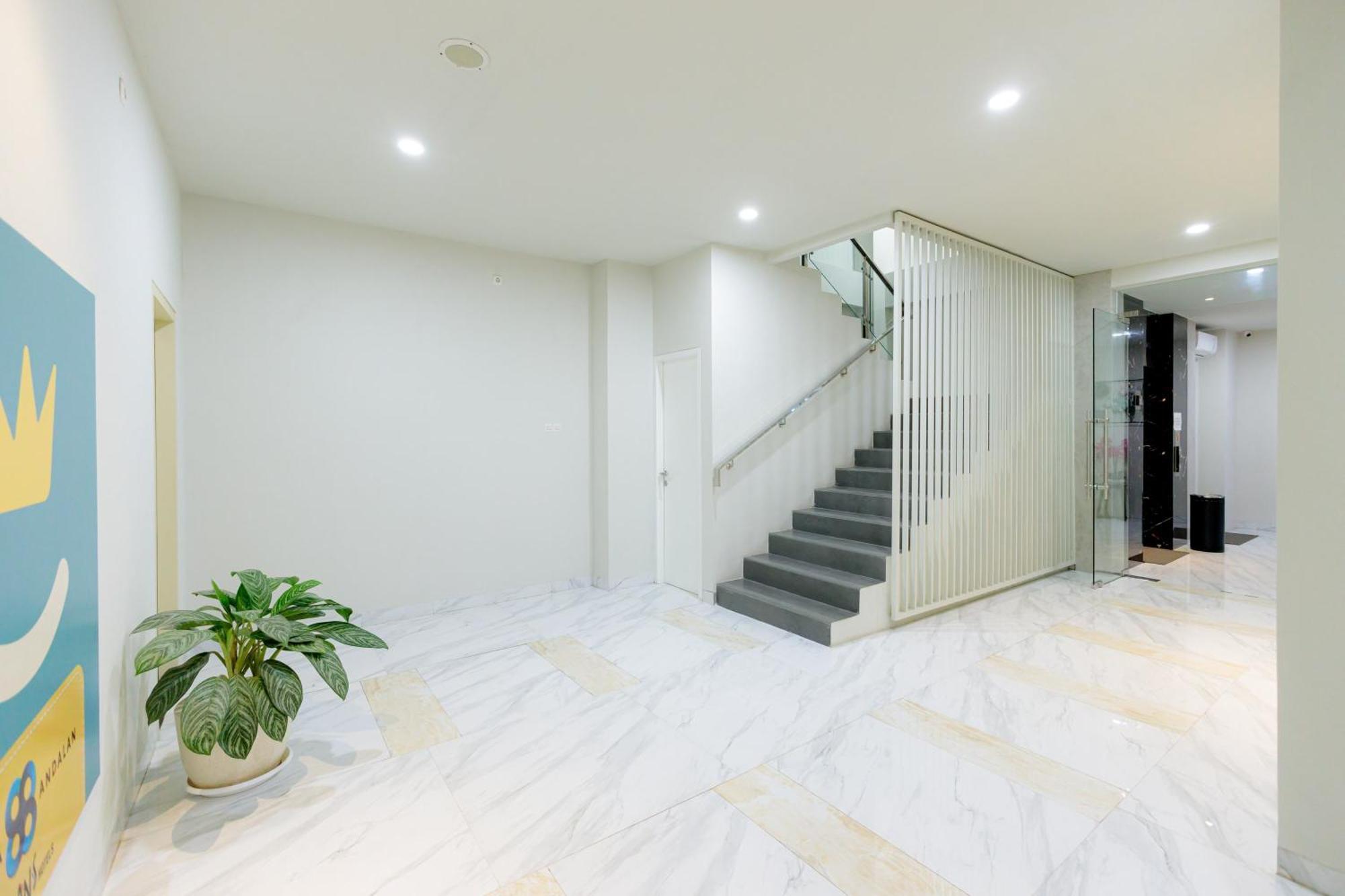 Sans Hotel 88 Andalan Surabaya By Reddoorz Eksteriør billede