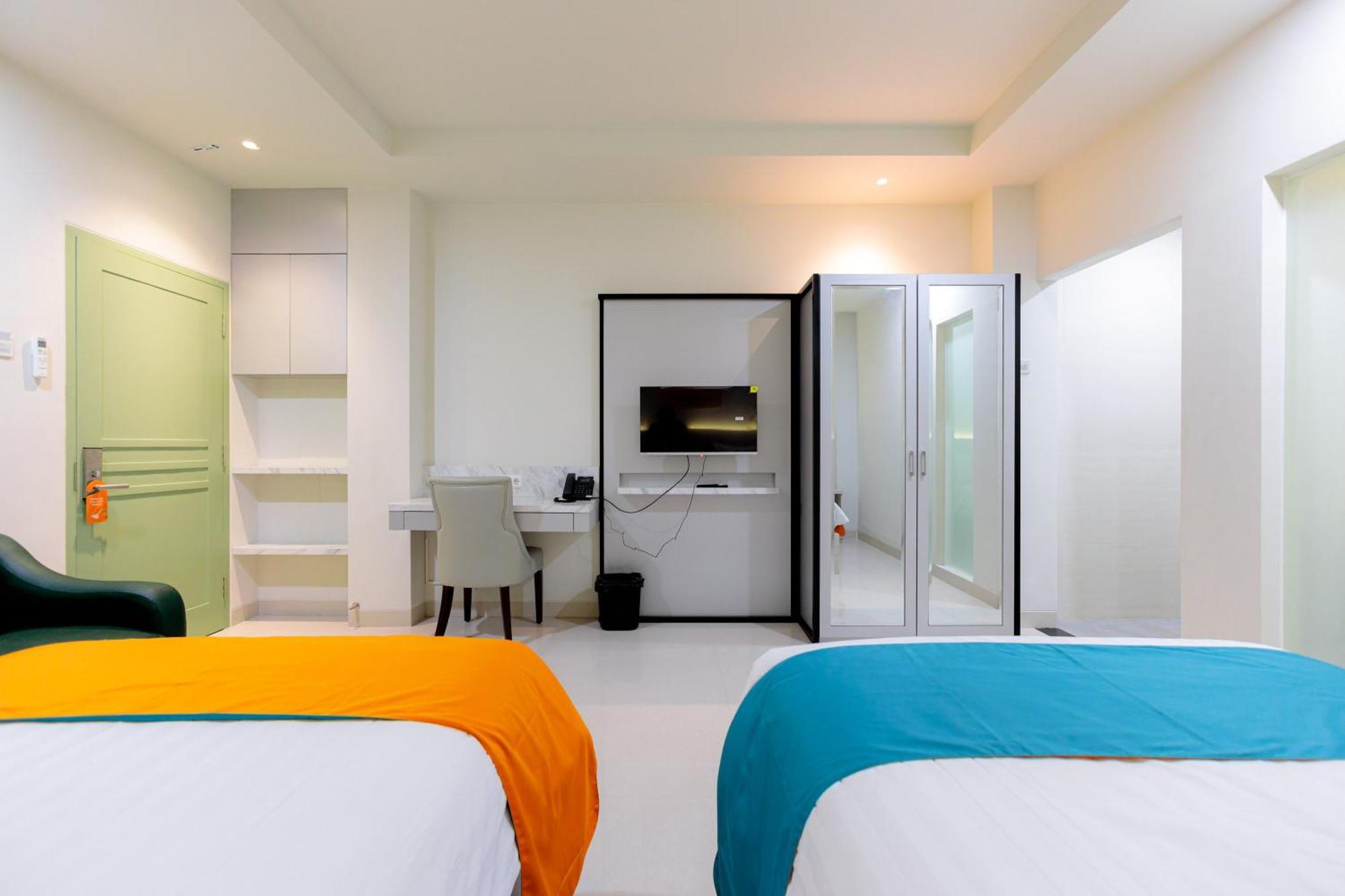 Sans Hotel 88 Andalan Surabaya By Reddoorz Eksteriør billede