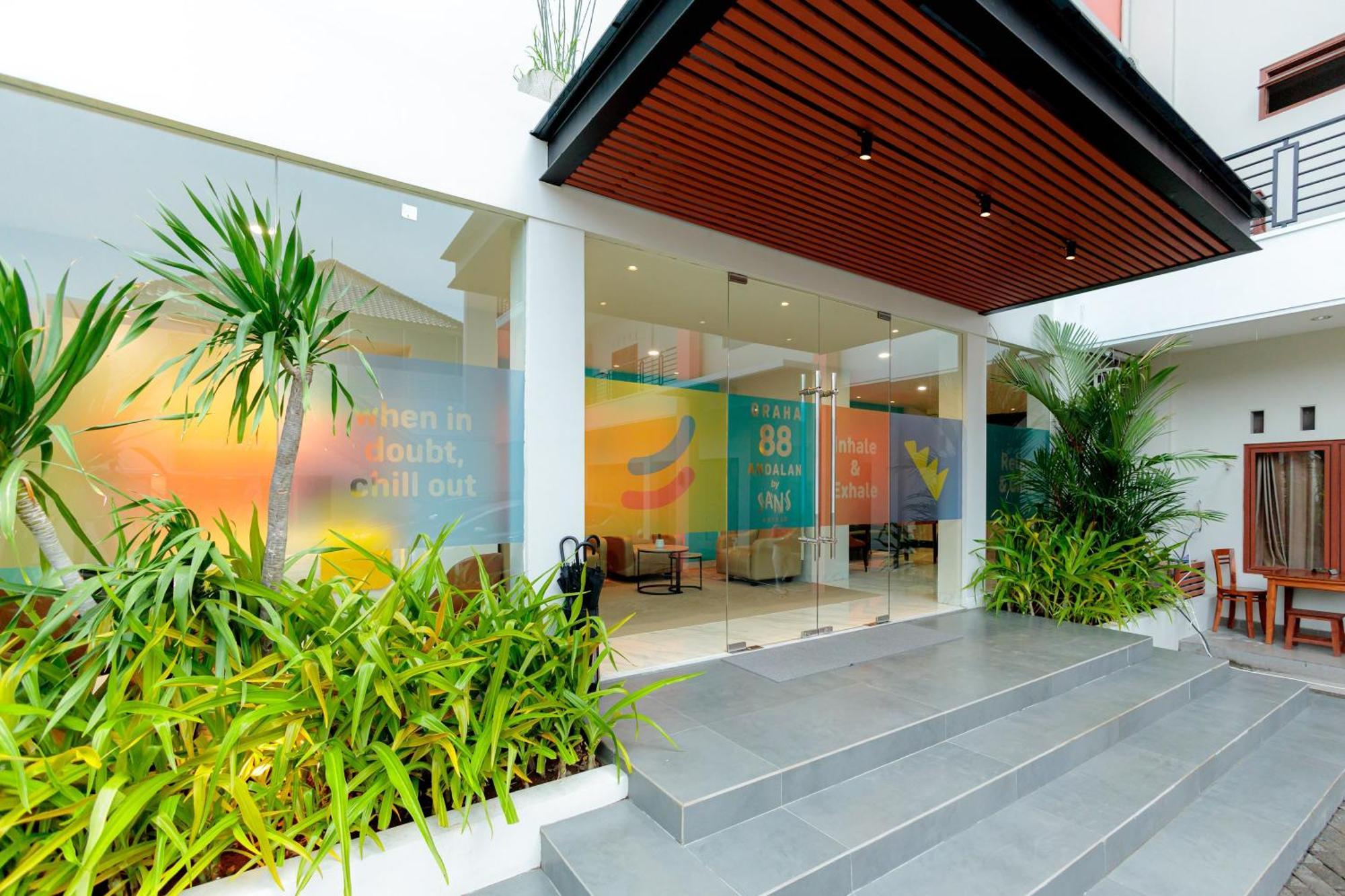 Sans Hotel 88 Andalan Surabaya By Reddoorz Eksteriør billede